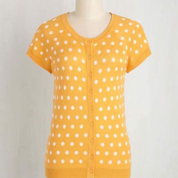 Modcloth Sweaters - Modcloth • Yellow Polka Dot Short Sleeve Cardigan